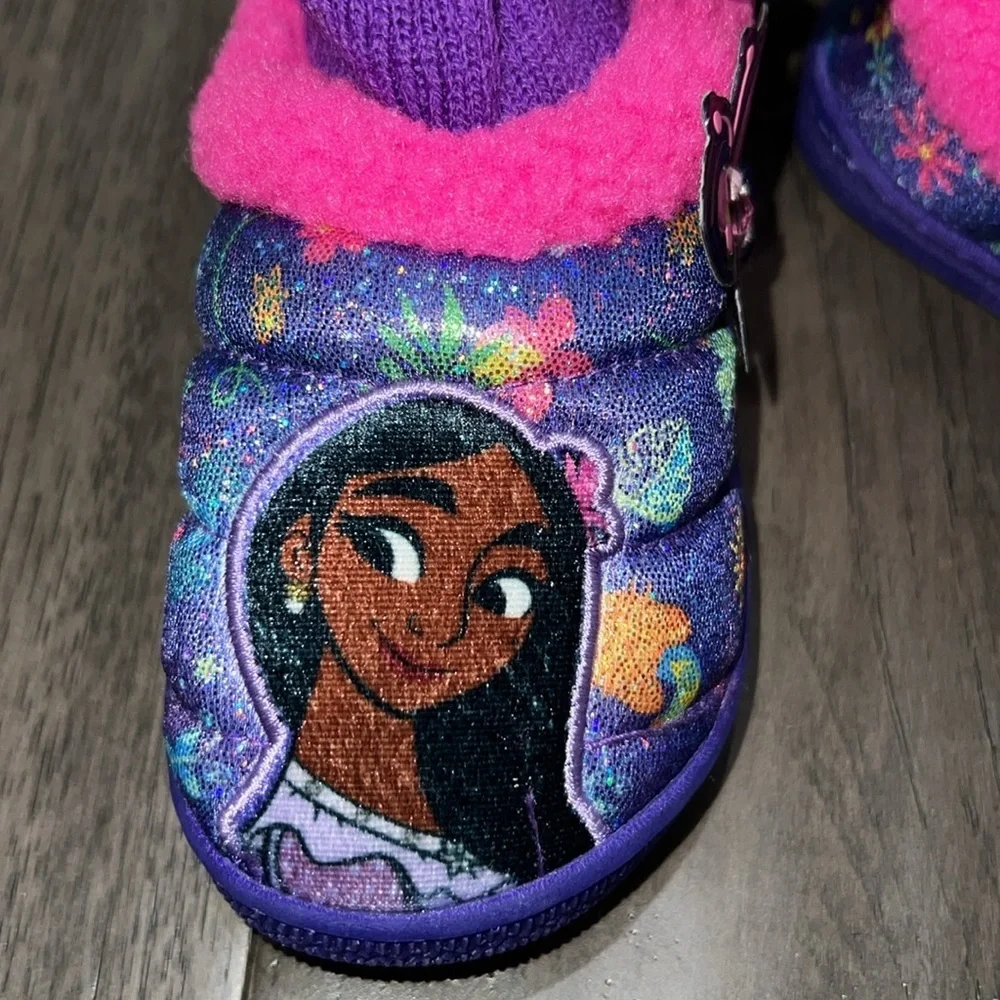NWT encanto sparkly iridescent slippers with butterfly appliqué and center gem